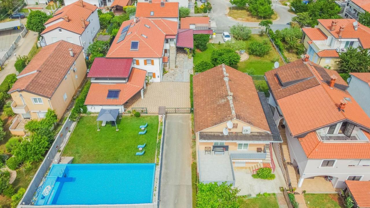 Pension Nina Umag Exterior photo